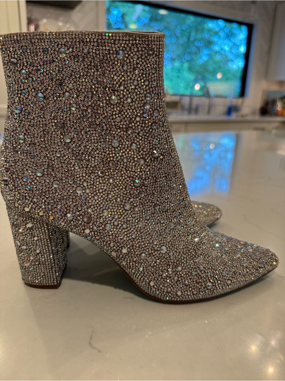 Betsey Johnson Kayla Crystal-Embellished Rhinestone Women's Ankle Boots Size 8.5 - Picture 5 of 11